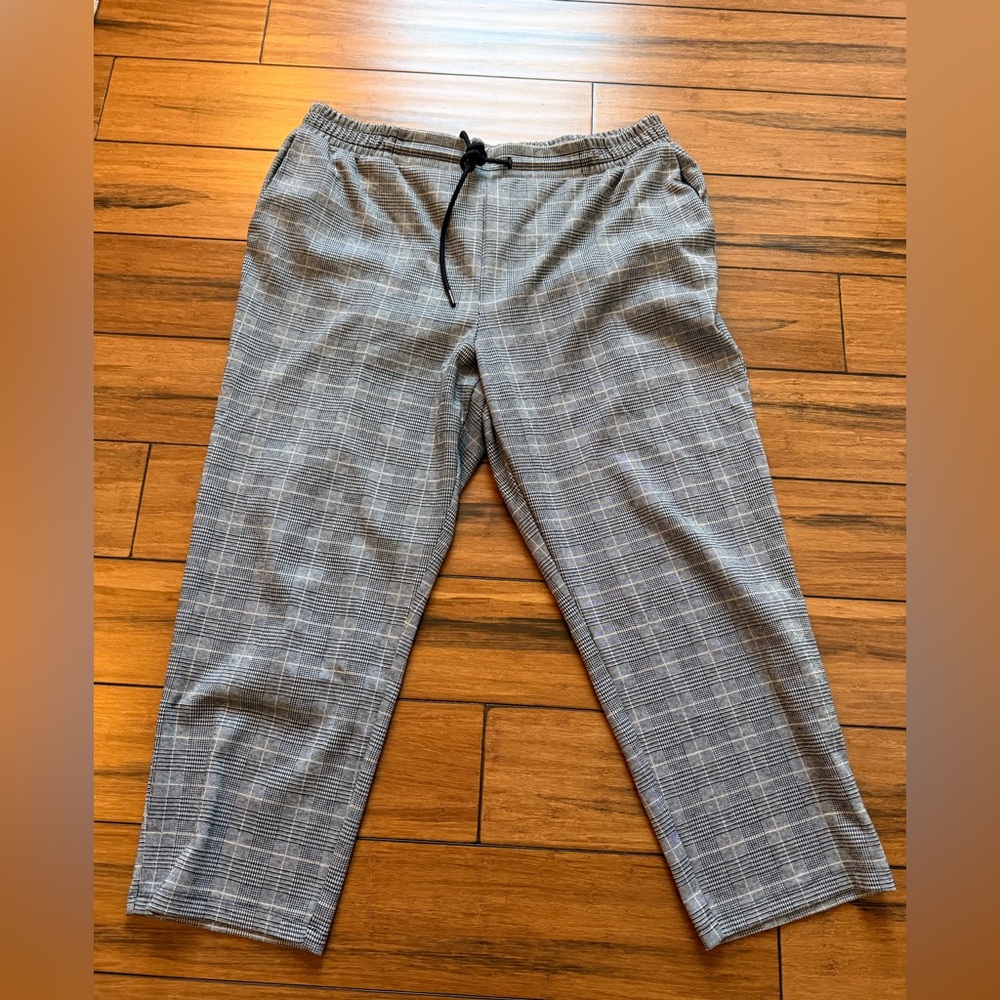 a new day Women’s Black and White Checkered Pants